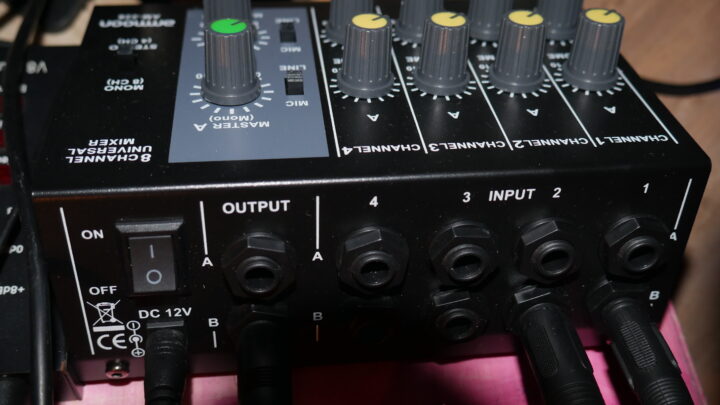 mixer-Ammoon-AM-228-ingressi-audio-720x405 E' meglio un mixer fisico o un mixer virtuale per registrare l'audio? Recensioni 